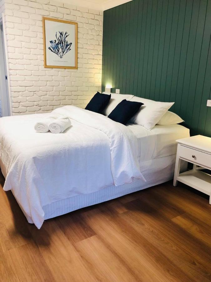 Bay House Motel Bateau Bay Esterno foto